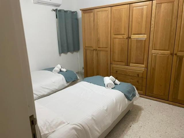 Spacious 3 Bedroom Apartment In The Heart Of St Julians Saint Julian's Bagian luar foto