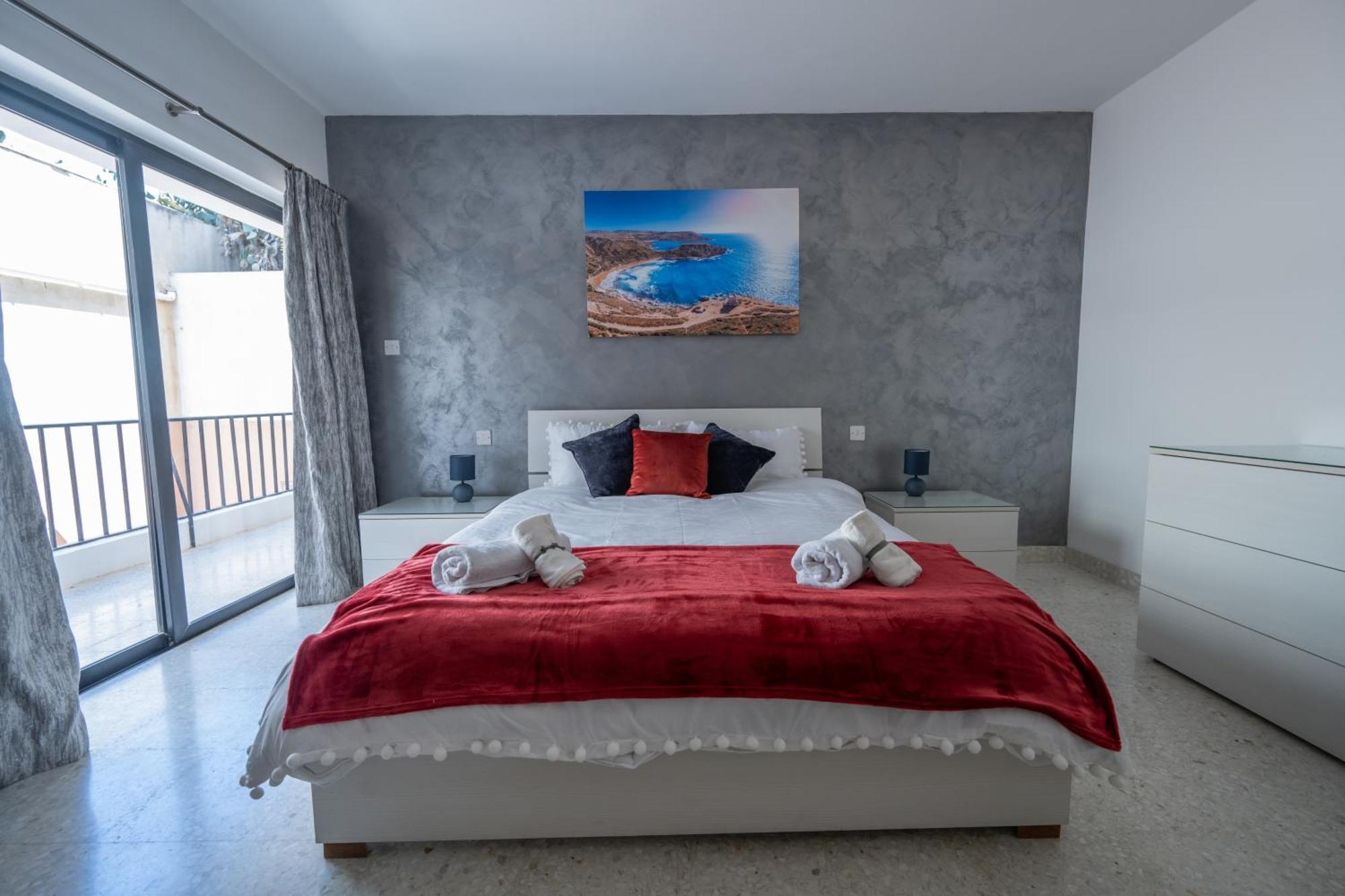Spacious 3 Bedroom Apartment In The Heart Of St Julians Saint Julian's Bagian luar foto